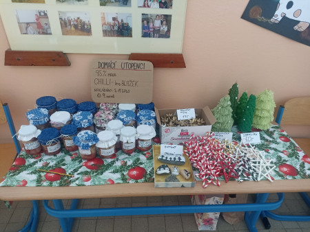 Vánoční jarmark + Den otevřených dveří