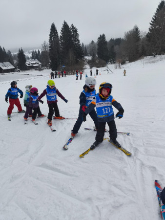 Úspěšný lyžařský výcvik pro děti z 1. stupně
